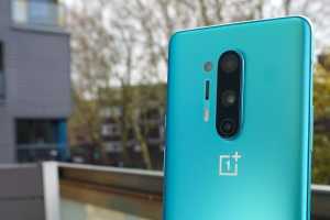 Get &pound;100 off OnePlus 8 Pro for Valentine&rsquo;s Day & free Bullets Z