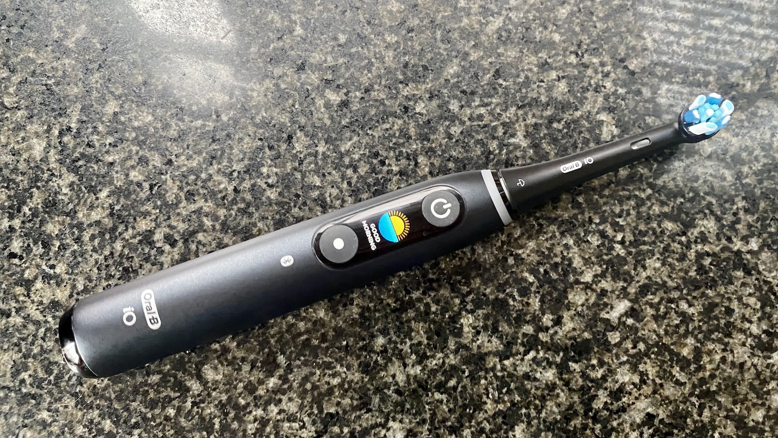  Oral-B iO8 - Best Luxury Electric Toothbrush 